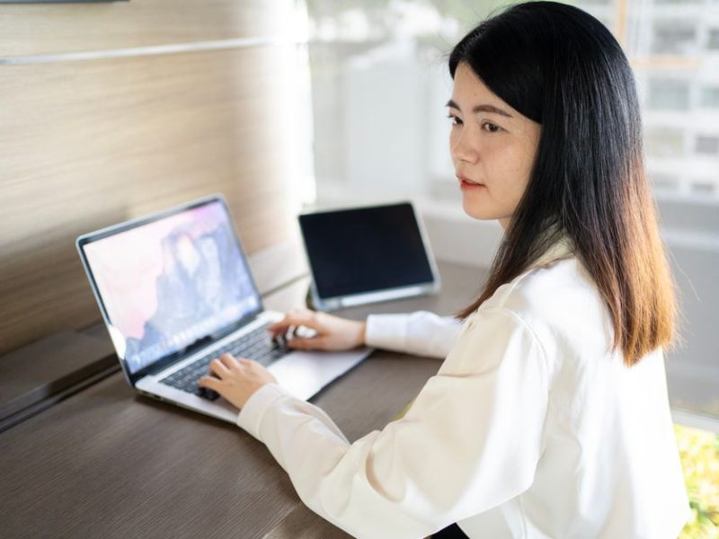 Business Casual Remote Workers: Business Casual for Remote Workers: A 2026 Style Guide