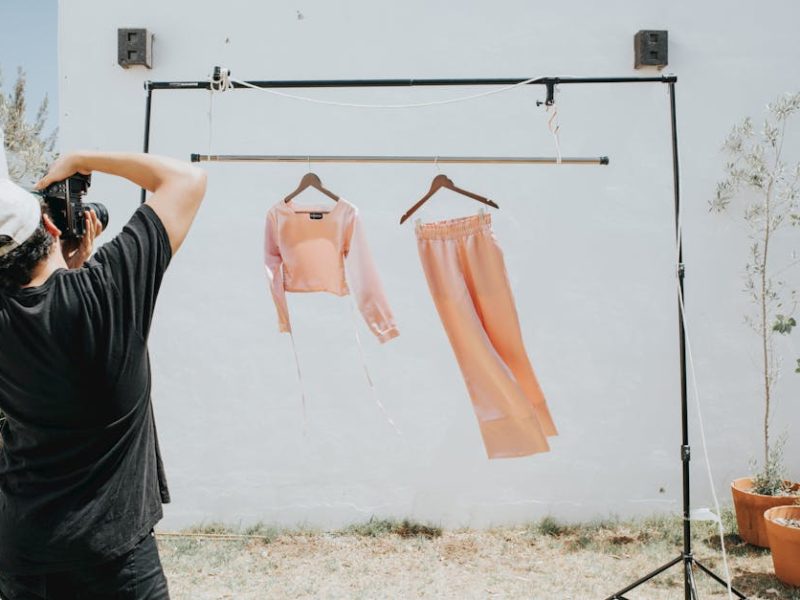 How to Shoot Minimalist Fashion That Doesn’t Look Empty