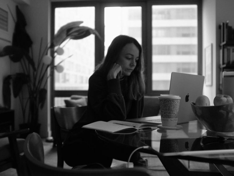 How to Build a Minimalist Work-From-Home Capsule Wardrobe on 0