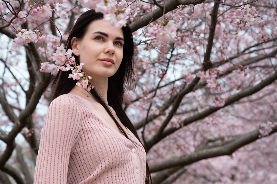7 Spring Weekend Outfit Ideas That Actually Work (No Cliché Pieces)